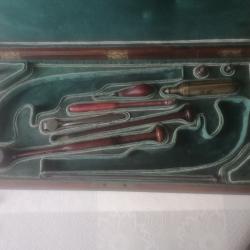 coffret avec accessoires sans les pistolets