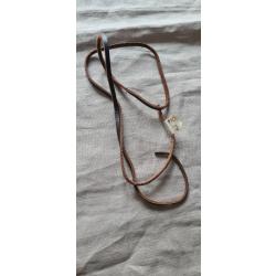 1  lacet cuir pour étui de colt ou couteau US      1,10 cm