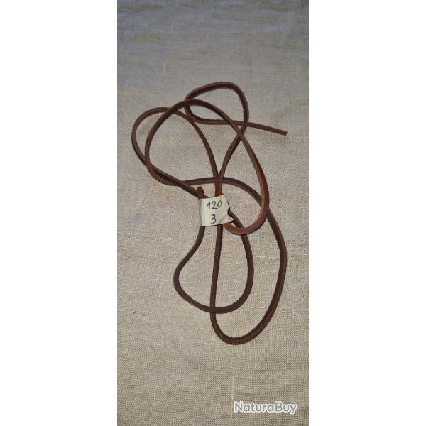 1  lacet cuir pour tui de colt ou couteau US      1,20 cm