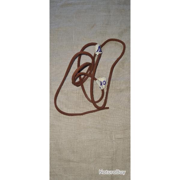 1  lacet cuir pour tui de colt ou couteau US   1,10cm