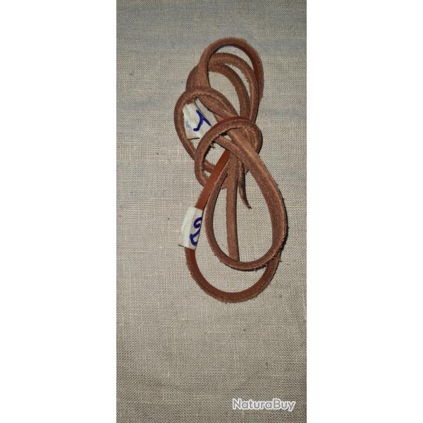 lacet cuir pour tui de colt ou couteau US   1,05 cm