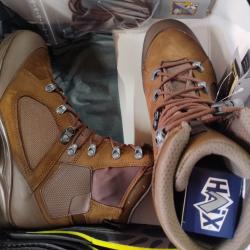 Chaussures de randonnée HAIX.