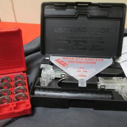 Amorceur manuel Priming Tool de LEE avec coffret Shell Holder