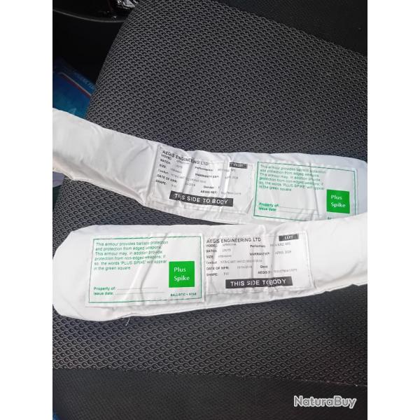 Enchre lot de 2 plaques 3a contre les armes de poings les lames anti trauma pour le cou 31x8 cm