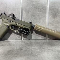 PACK GLOCK 45 Hunter Calibre 9 mm Para (Pistolet + Silencieux + Point rouge + Lampe Laser Vert)