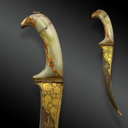 POIGNARD Pech Kabz, damasquine d'or et agate. Afghanistan ou Boukhara Fin XVIII&egrave;me si&egrave;cle