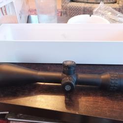 Lot de 2 lunettes Hawke 4-12x50 et 8-32x56