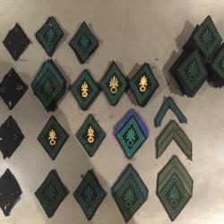 Lot d'écussons tissu de la Légion Etrangère / Env. 70 pièces.