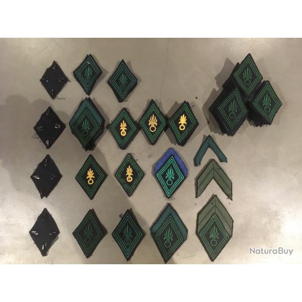 Lot d'cussons tissu de la Lgion Etrangre / Env. 70 pices.