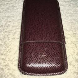 ÉTUI À CIGARES LOUIS VUITTON Modèle Gipse cuir Taïga numéroté