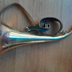 TROMPE / CORNE   MILLIENS...  ceintrée  de  40 cm -