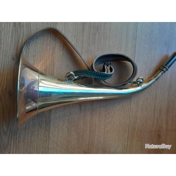 TROMPE / CORNE   MILLIENS...  ceintre  de  40 cm -