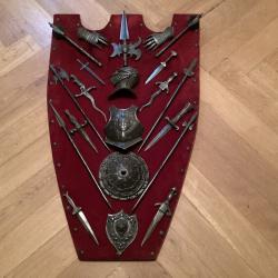 Panoplie époque milieu 19 eme siècle.